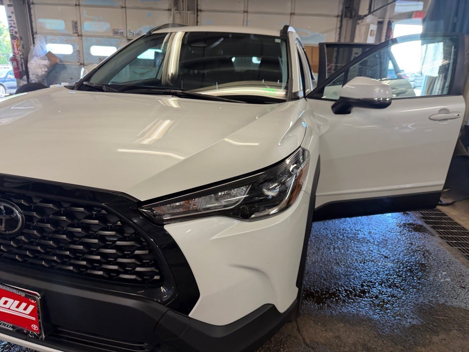 2023 Toyota Corolla Cross LE