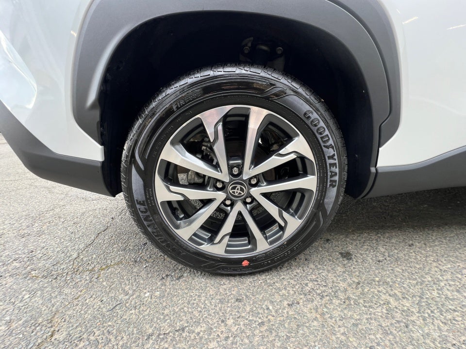 2023 Toyota Corolla Cross XLE