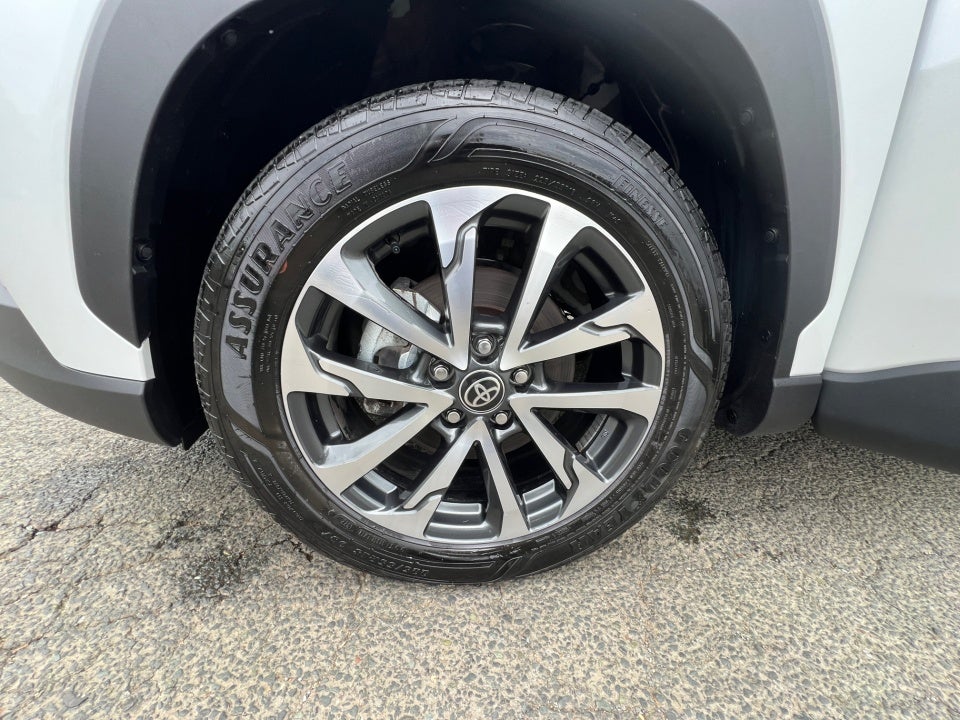 2023 Toyota Corolla Cross XLE
