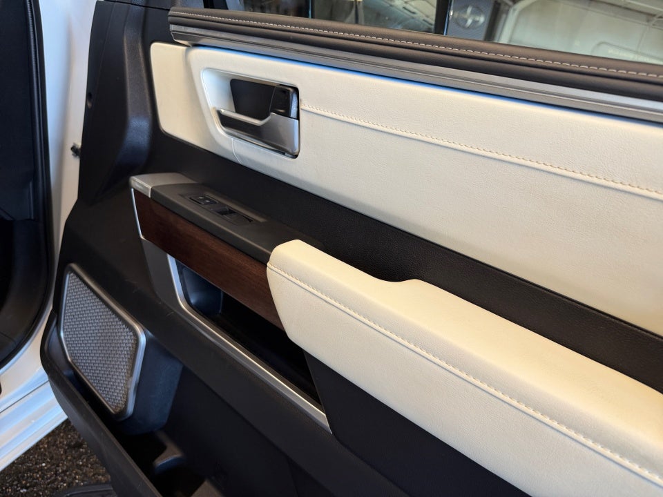 2023 Toyota Sequoia Capstone