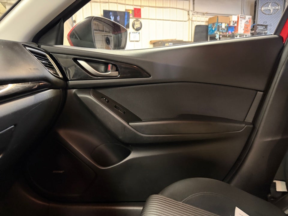 2015 Mazda Mazda3 Hatchback i Touring