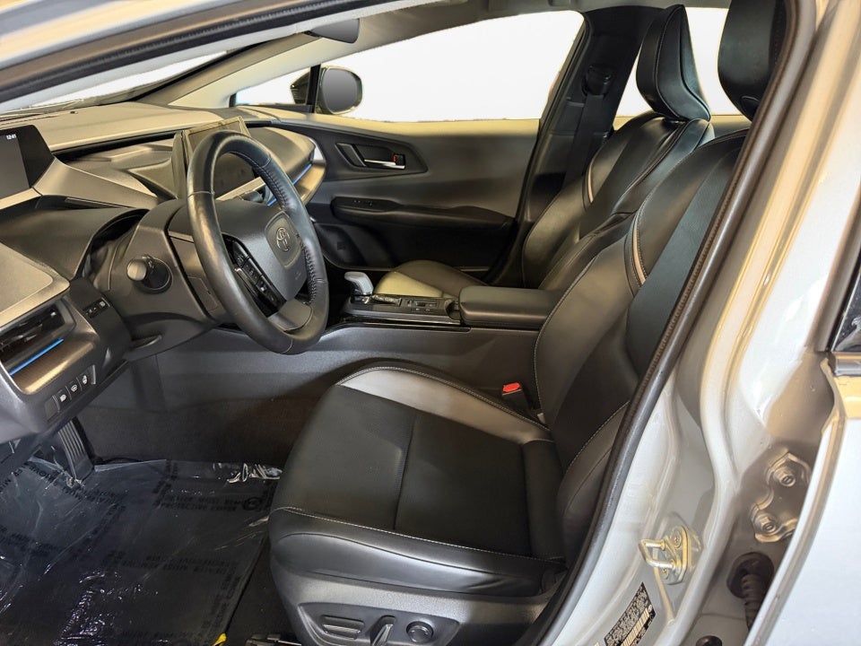 2025 Toyota Prius XLE