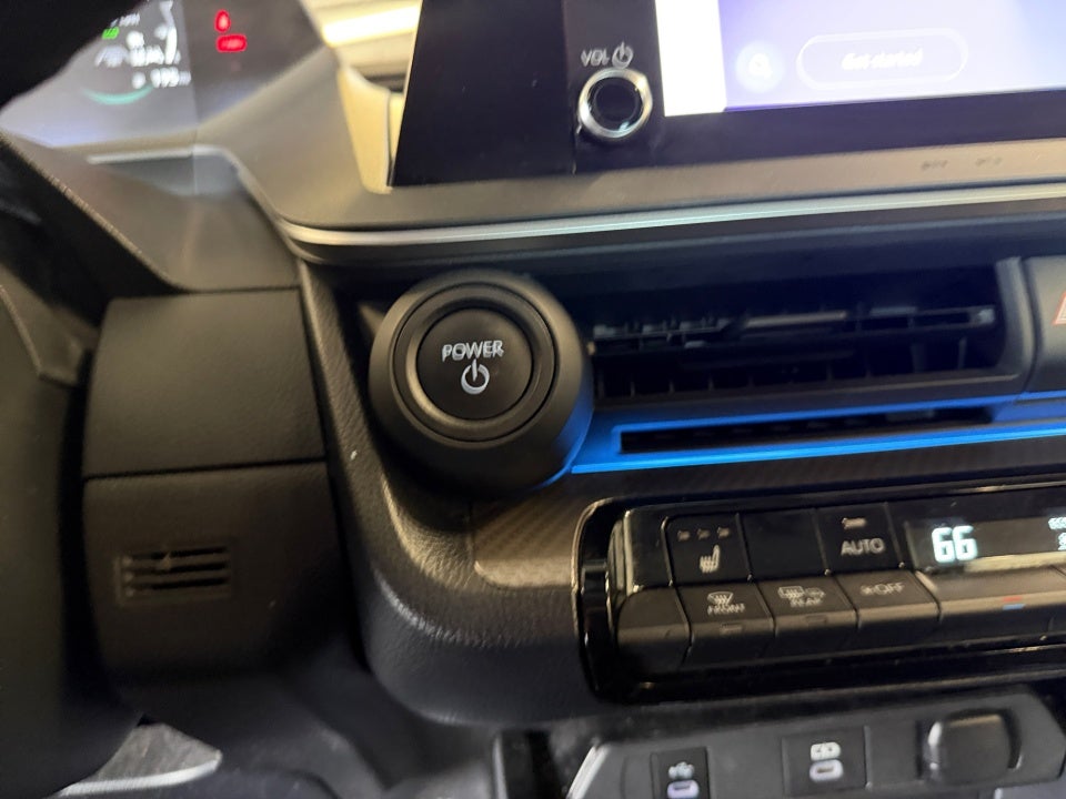 2025 Toyota Prius XLE