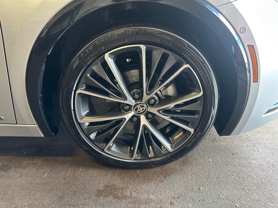 2025 Toyota Prius Limited AWD-e