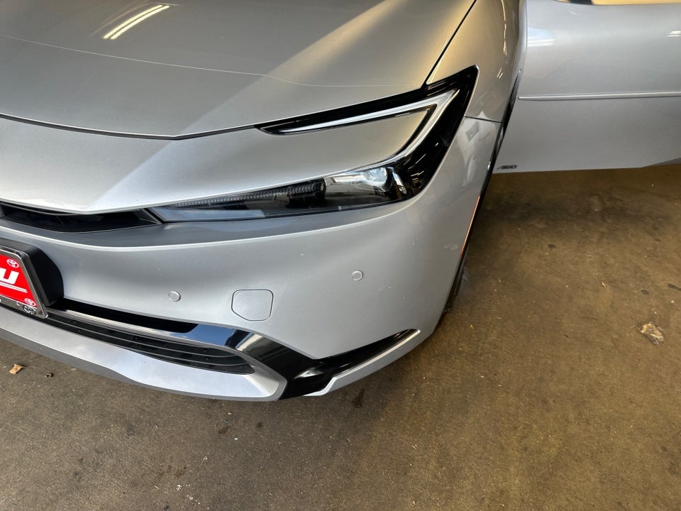 2025 Toyota Prius Limited AWD-e