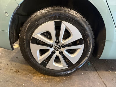 2017 Toyota Prius Four