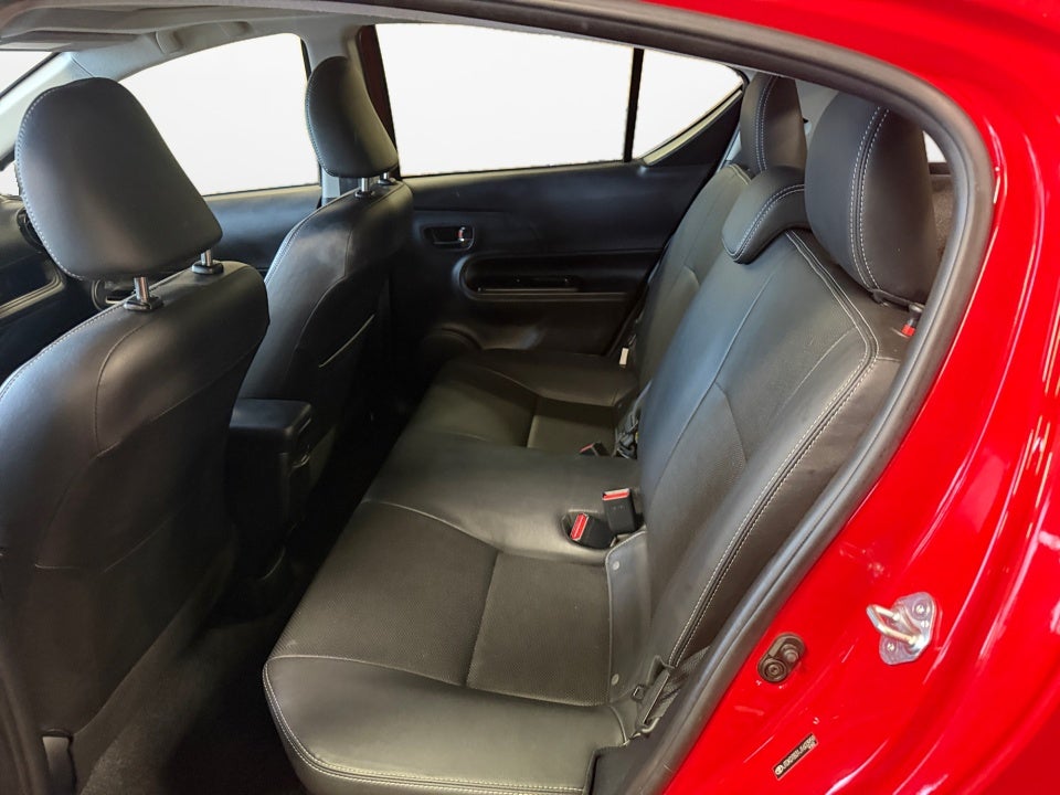 2018 Toyota Prius c Four