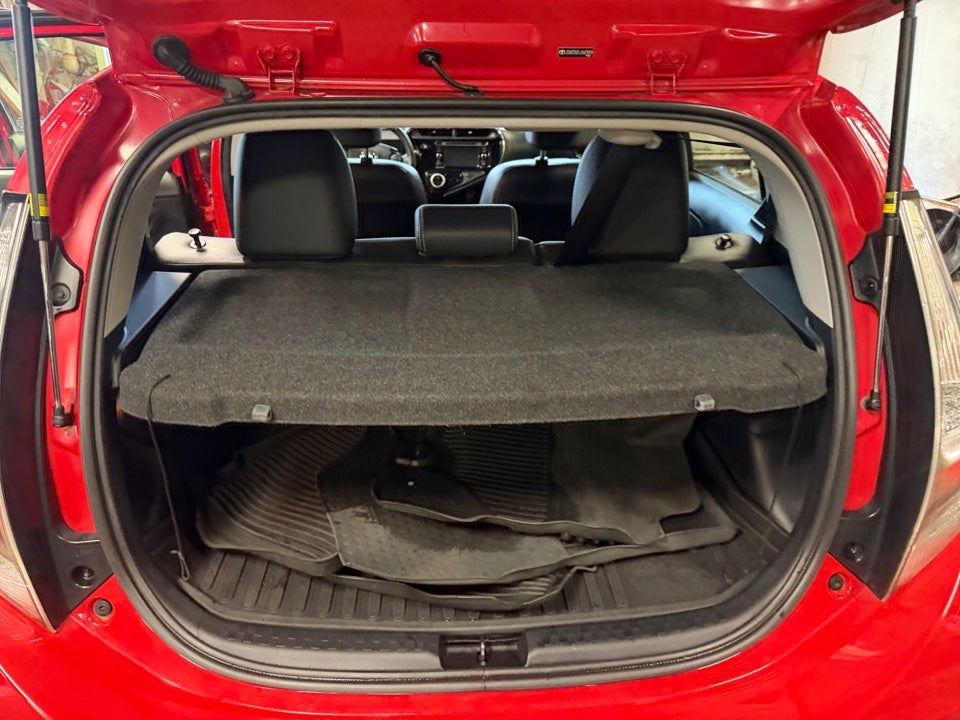 2018 Toyota Prius c Four
