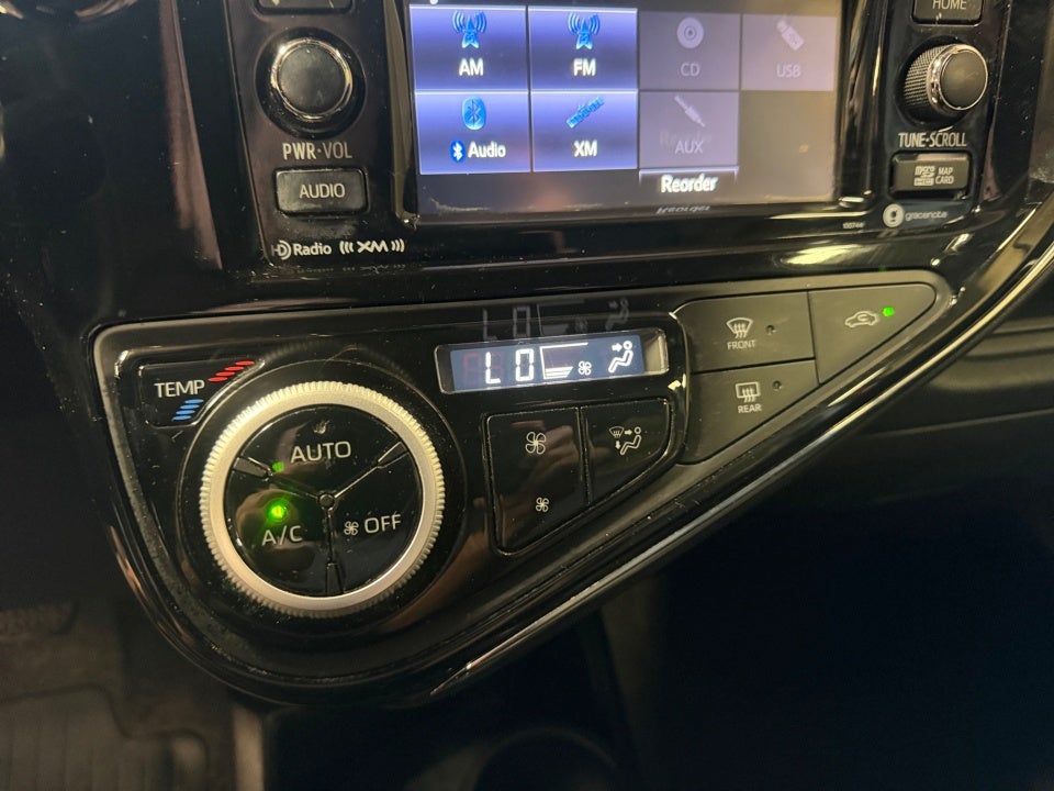 2018 Toyota Prius c Four