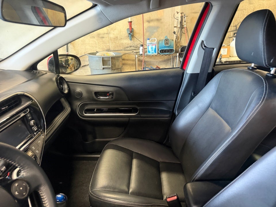 2018 Toyota Prius c Four