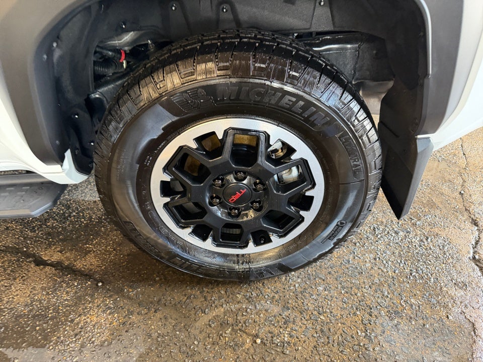 2026 Toyota 4Runner i-FORCE MAX Hybrid TRD Off Road Premium