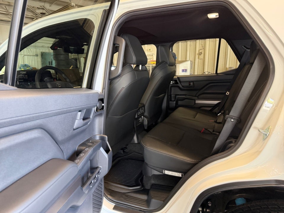 2026 Toyota 4Runner i-FORCE MAX Hybrid TRD Off Road Premium