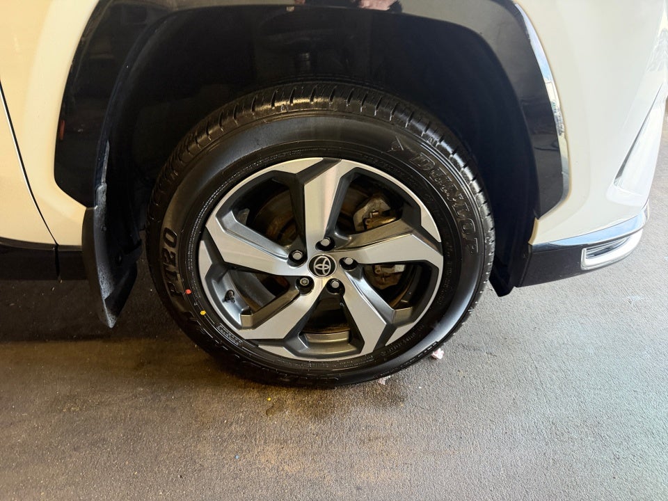 2021 Toyota RAV4 Prime SE