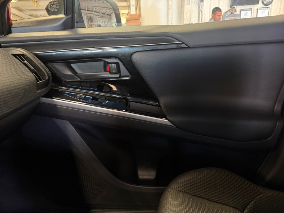 2024 Toyota bZ4X XLE