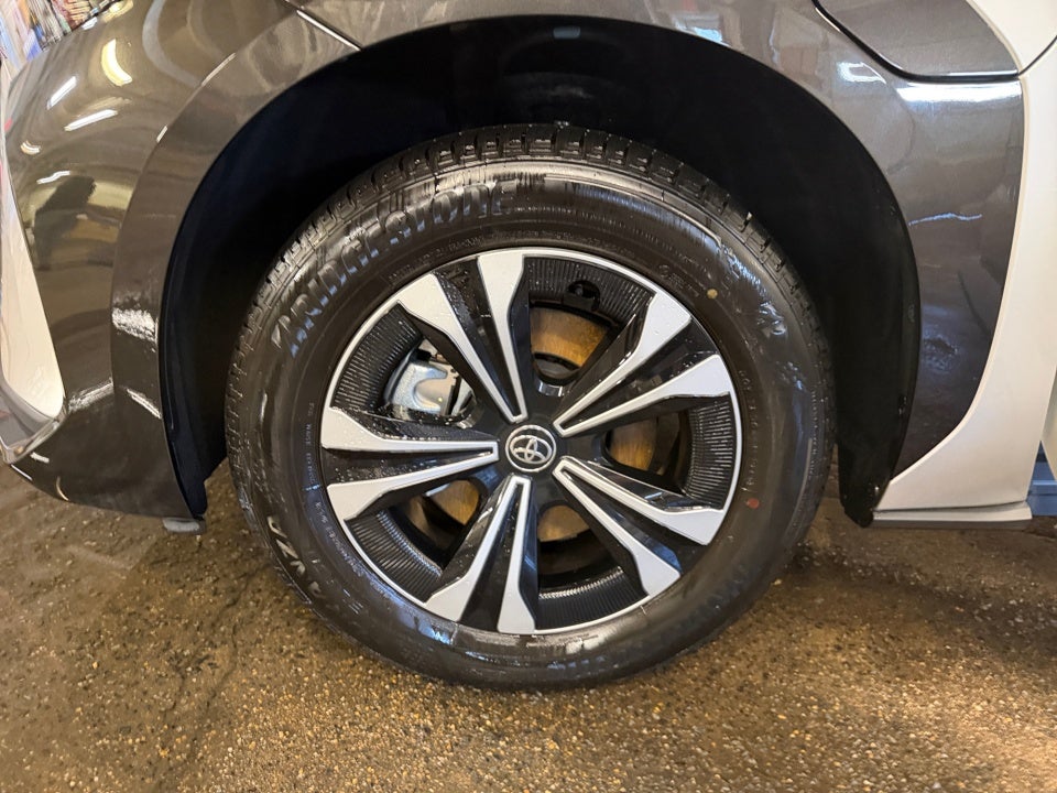 2023 Toyota bZ4X XLE