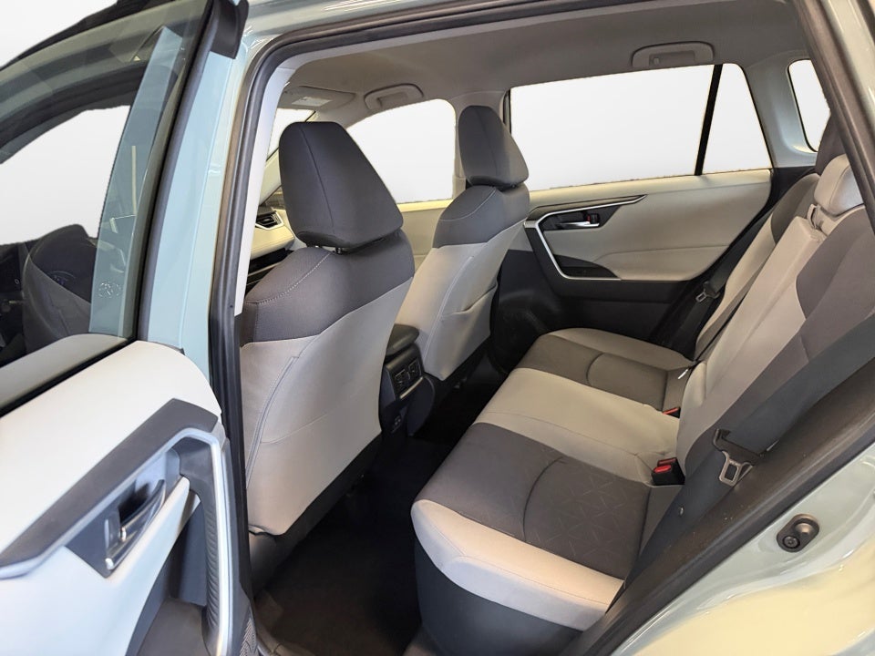 2023 Toyota RAV4 Hybrid Hybrid XLE