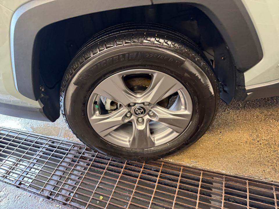 2023 Toyota RAV4 Hybrid Hybrid XLE