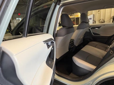2023 Toyota RAV4 Hybrid Hybrid XLE