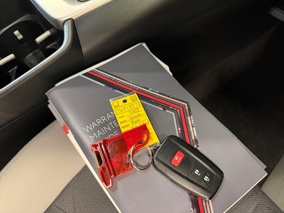 2023 Toyota RAV4 Hybrid Hybrid XLE