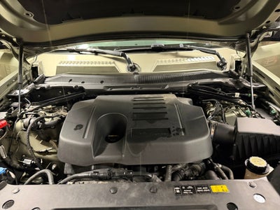 2024 Land Rover Defender 110 P400 S