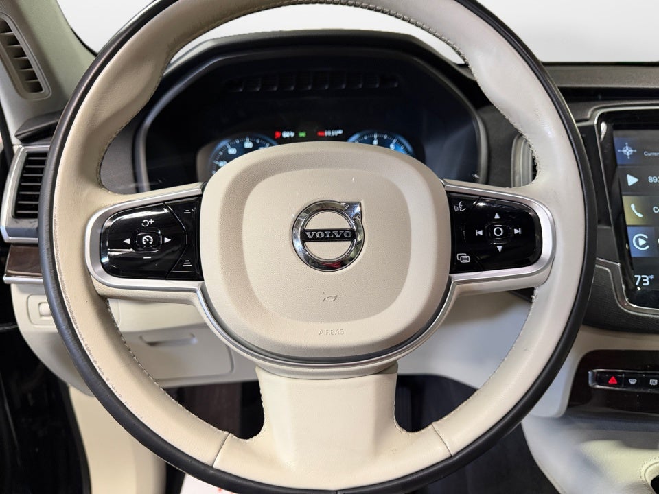 2019 Volvo XC90 T6 Momentum