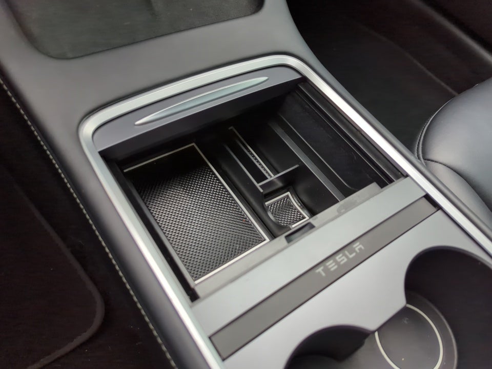 2022 Tesla Model 3 Long Range Dual Motor All-Wheel Drive