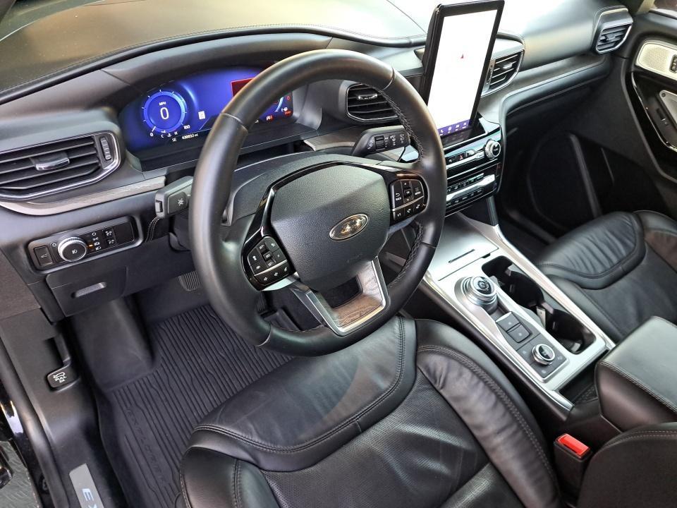 2023 Ford Explorer Platinum