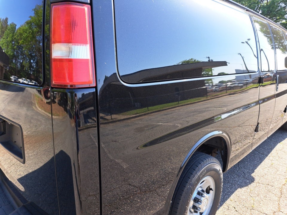 2017 Chevrolet Express 3500 LT