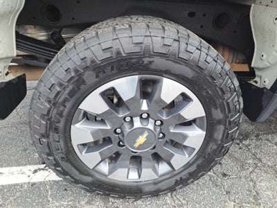 2021 Chevrolet Silverado 2500HD 4WD Crew Cab Standard Bed Custom