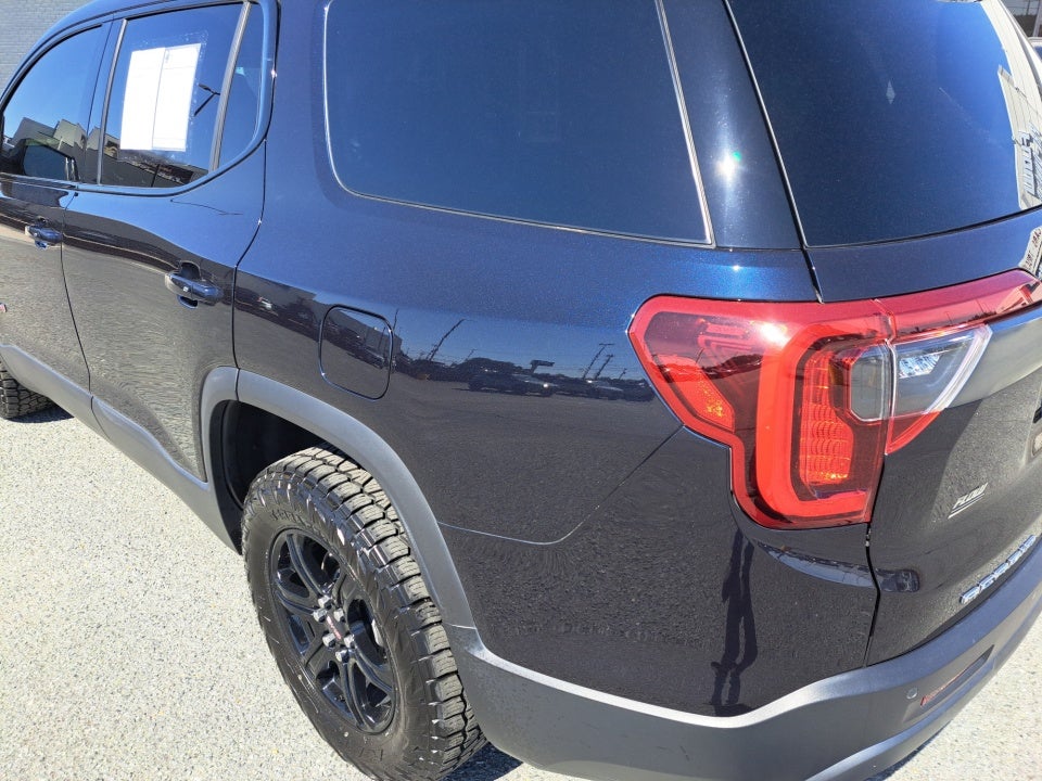 2022 GMC Acadia AWD AT4
