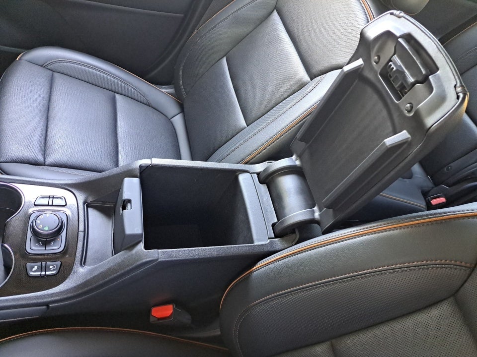 2022 GMC Acadia AWD AT4