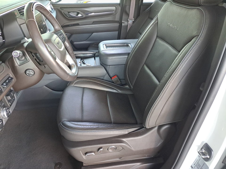 2023 GMC Yukon XL 4WD Denali