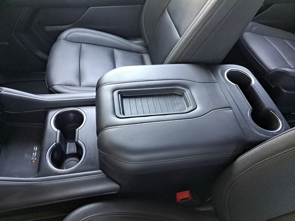 2022 Chevrolet Suburban 4WD LT