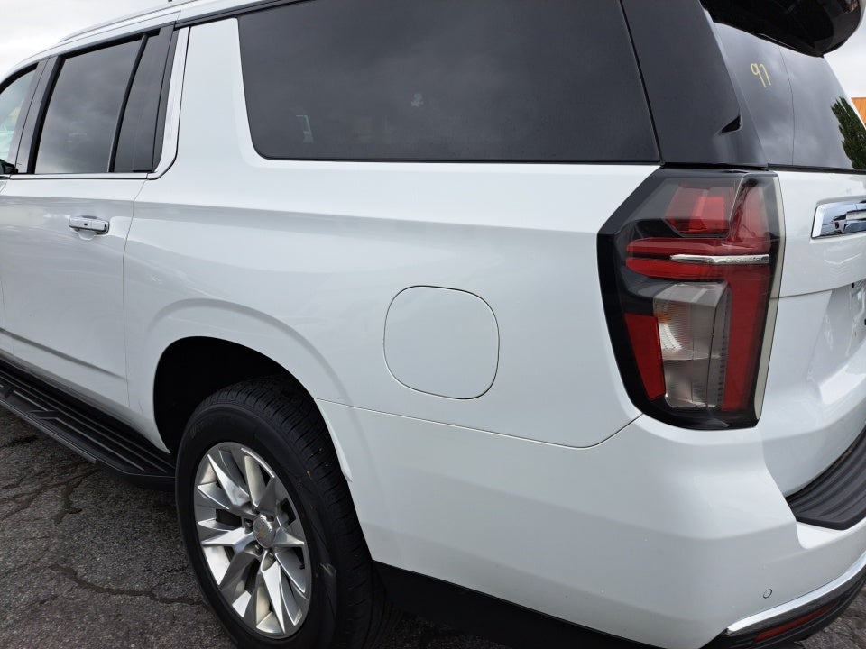 2023 Chevrolet Suburban 4WD Premier