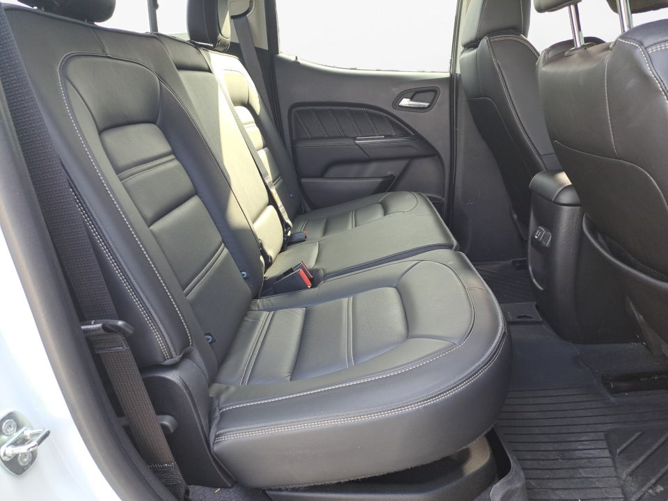 2022 GMC Canyon 4WD Crew Cab Short Box Denali