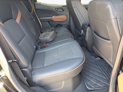 2024 GMC Canyon 4WD AT4