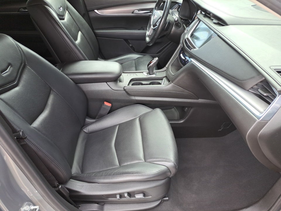 2018 Cadillac XT5 Premium Luxury AWD