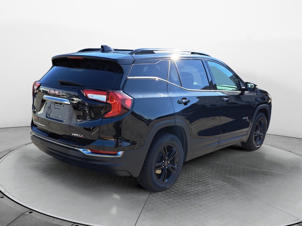 2024 GMC Terrain AT4