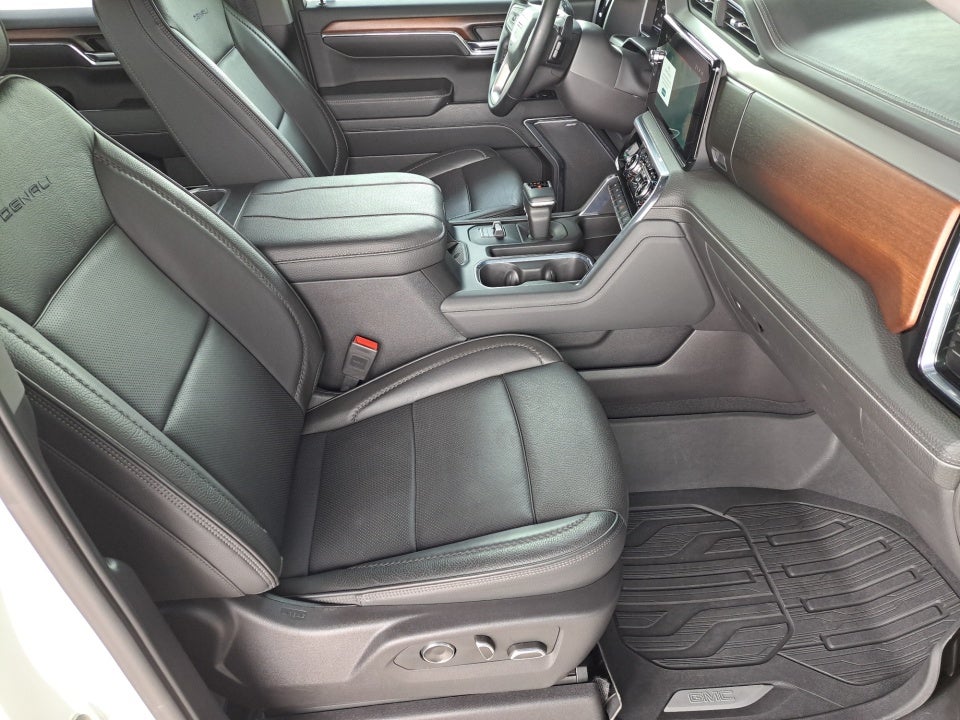 2024 GMC Sierra 1500 4WD Crew Cab Short Box Denali