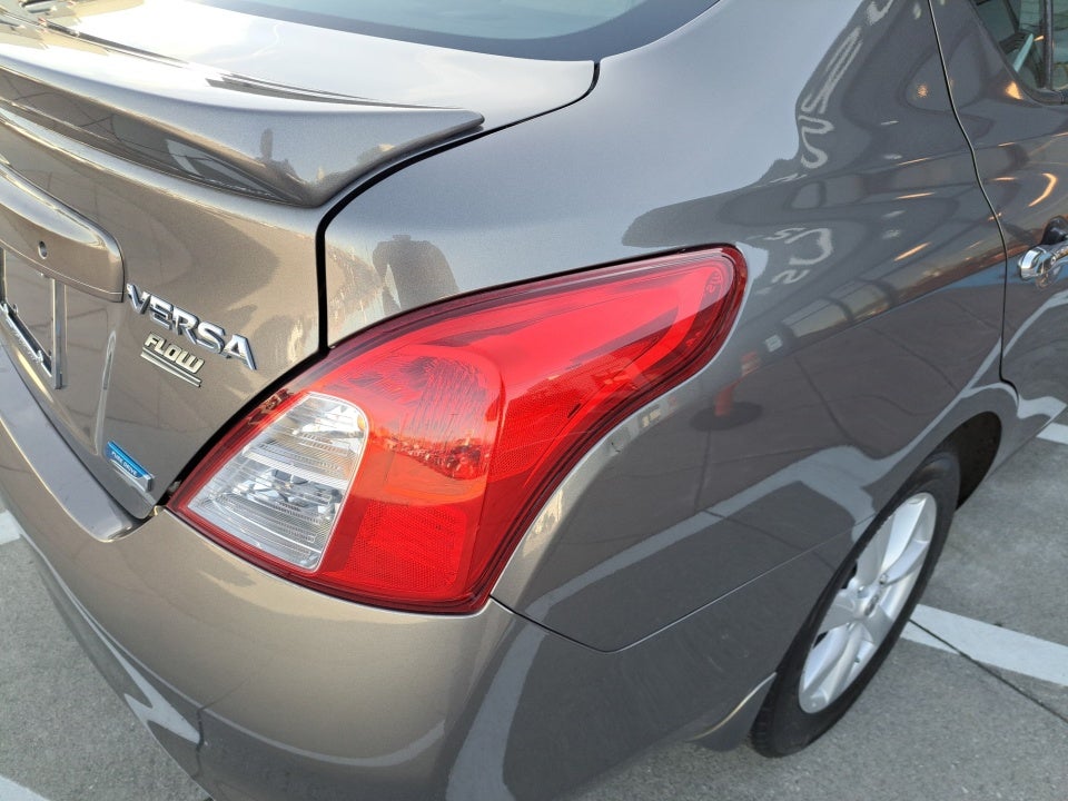2014 Nissan Versa 1.6 SV