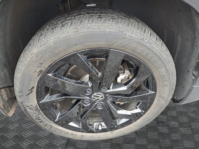 2023 Volkswagen Taos SE