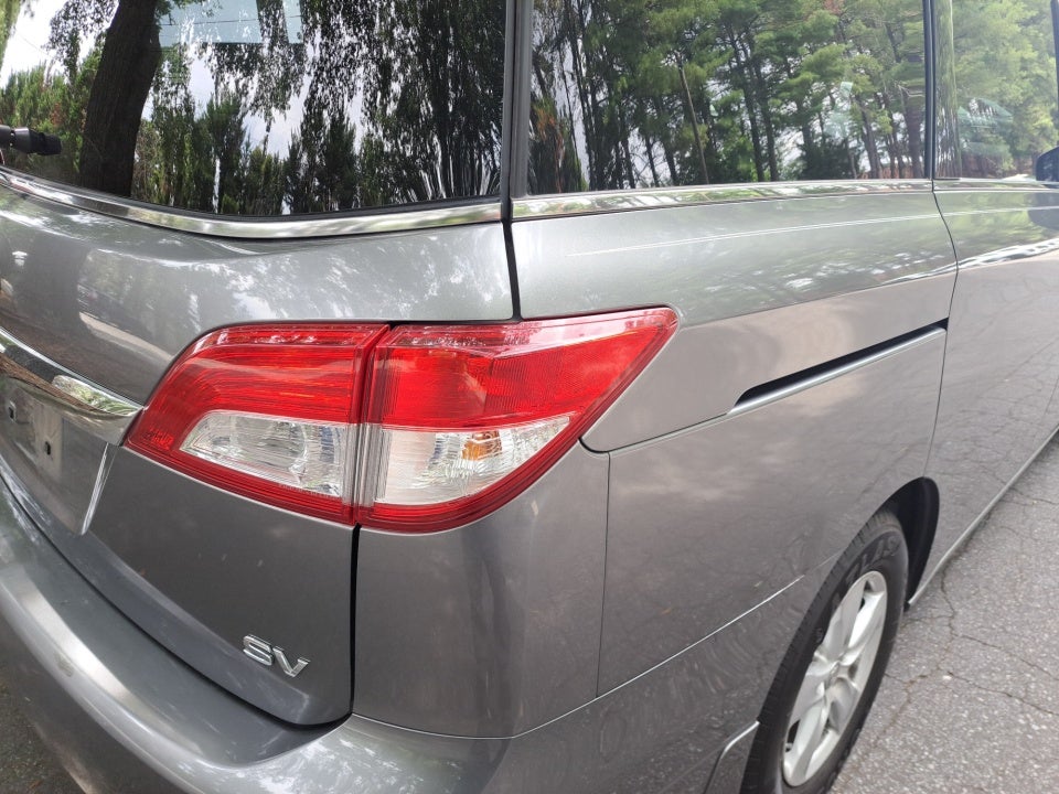 2015 Nissan Quest SV