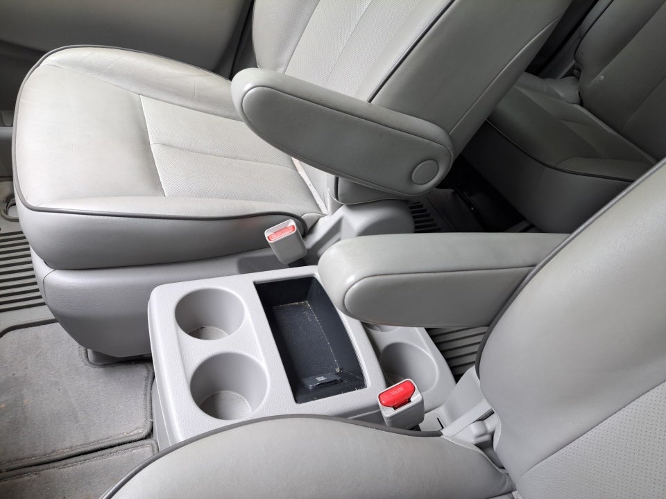 2015 Nissan Quest SV