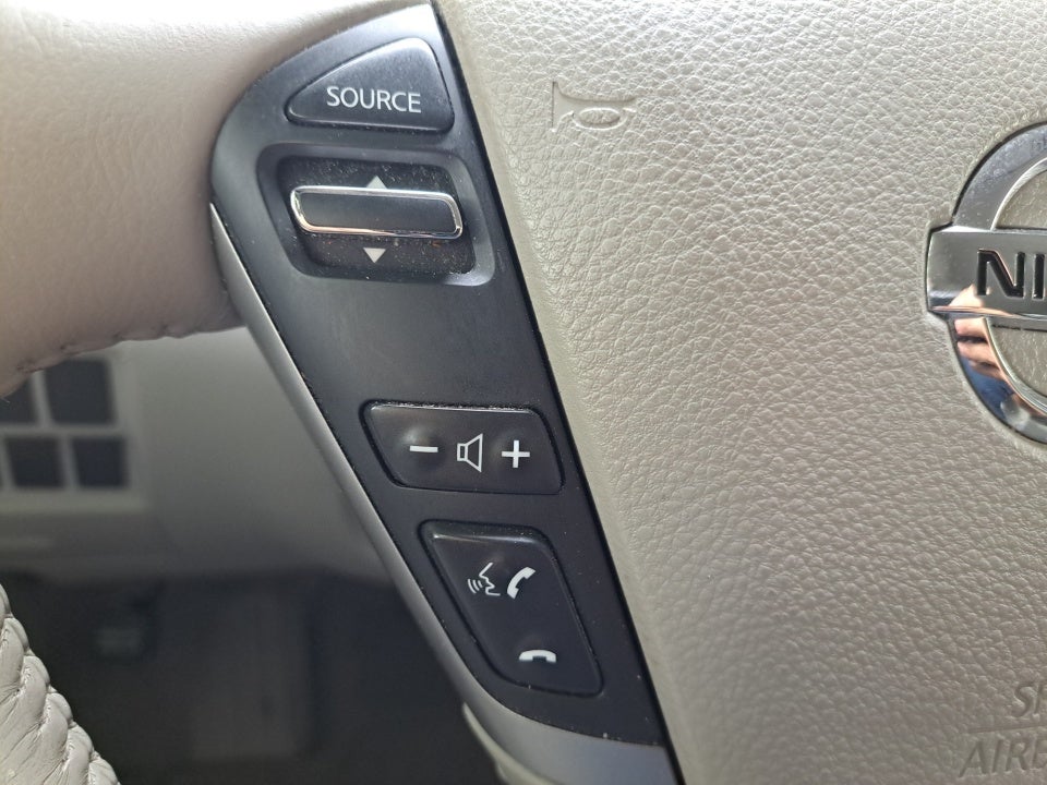 2015 Nissan Quest SV