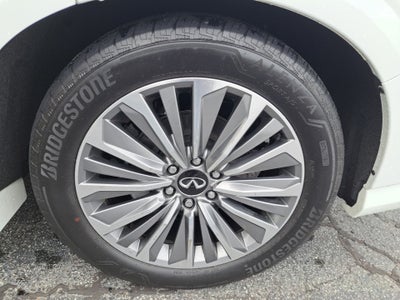 2025 INFINITI QX80 SENSORY
