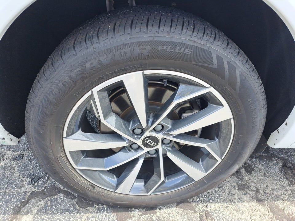 2024 Audi Q5 S line Premium Plus