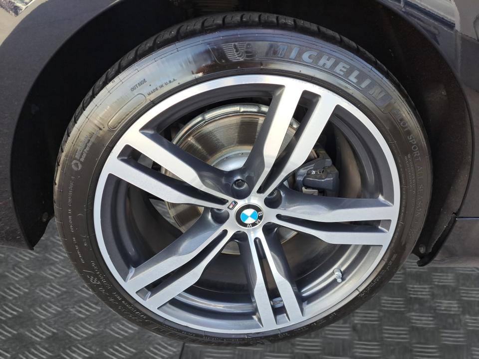 2016 BMW 750i 750i
