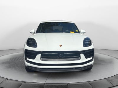 2023 Porsche Macan Base