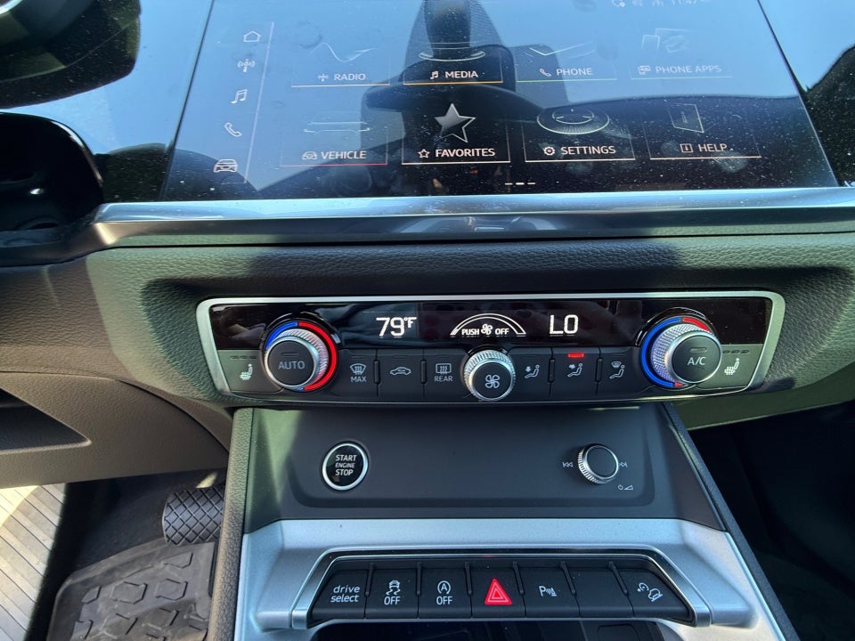 2025 Audi Q3 Premium 45 TFSI S line quattro Tiptronic