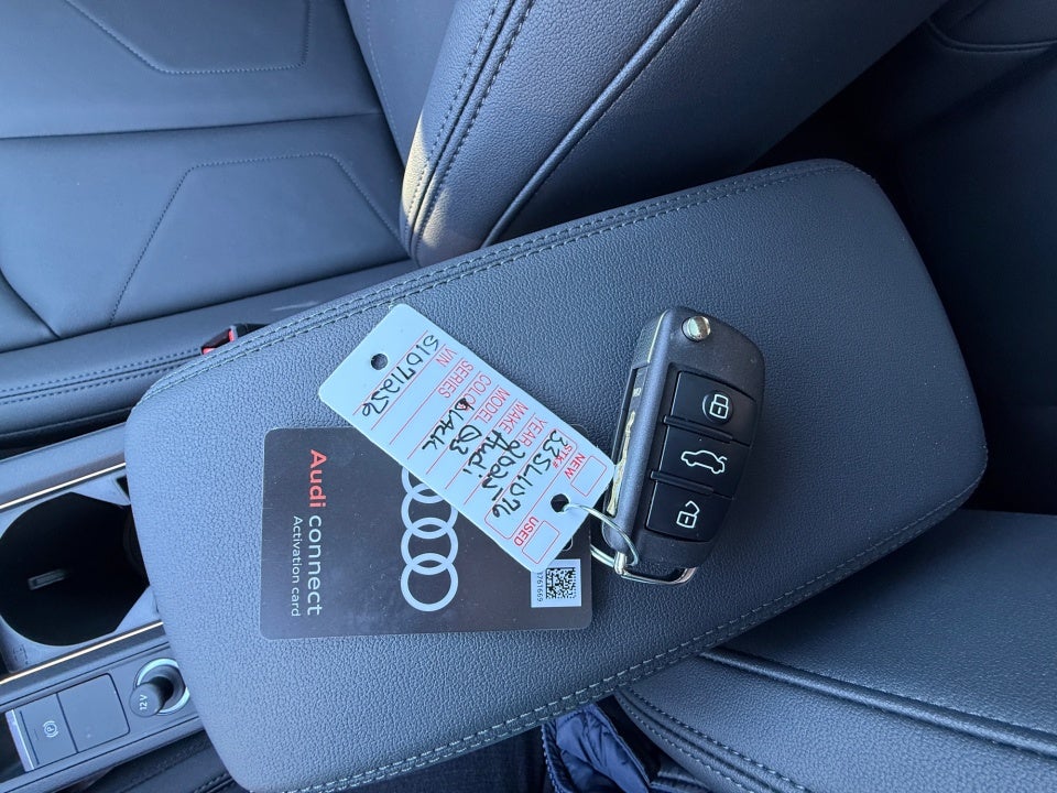 2025 Audi Q3 Premium 45 TFSI S line quattro Tiptronic